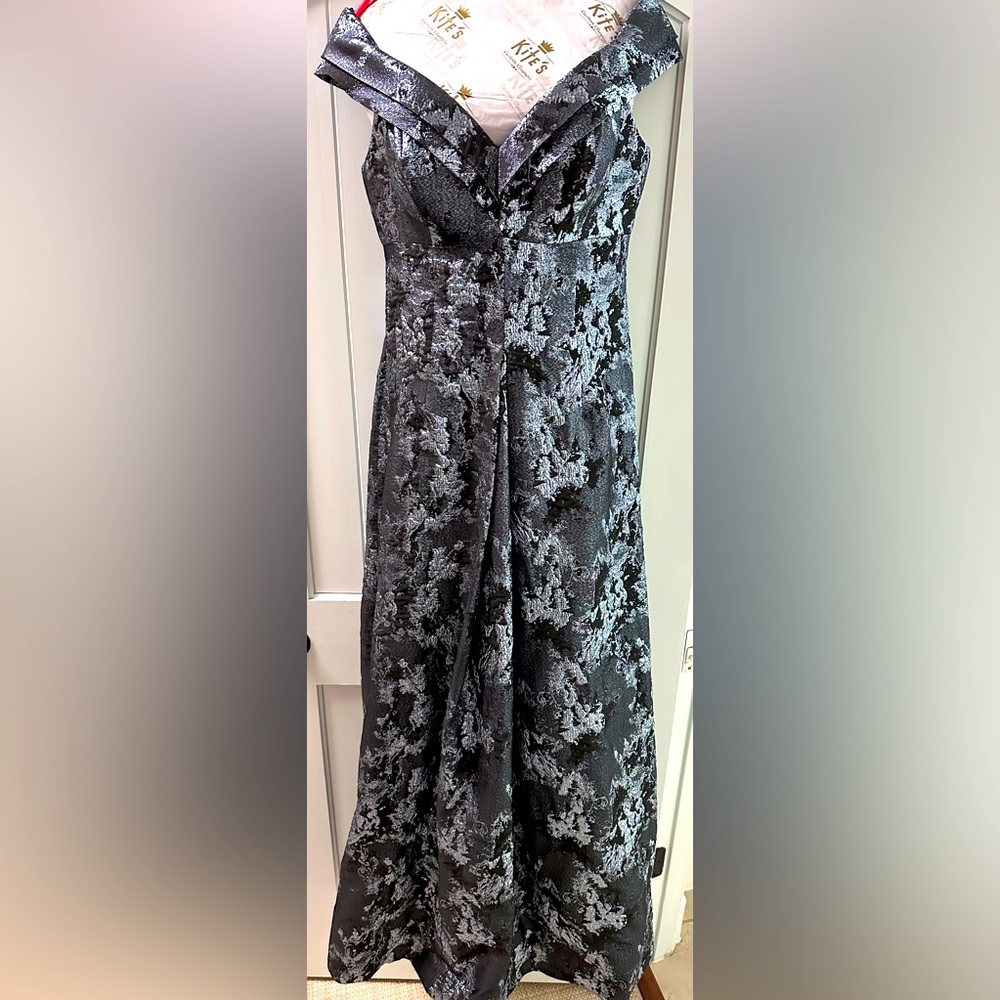 Rickie Freeman For Teri Jon - Metallic Jacquard Off-shoulder Gown - Size 6